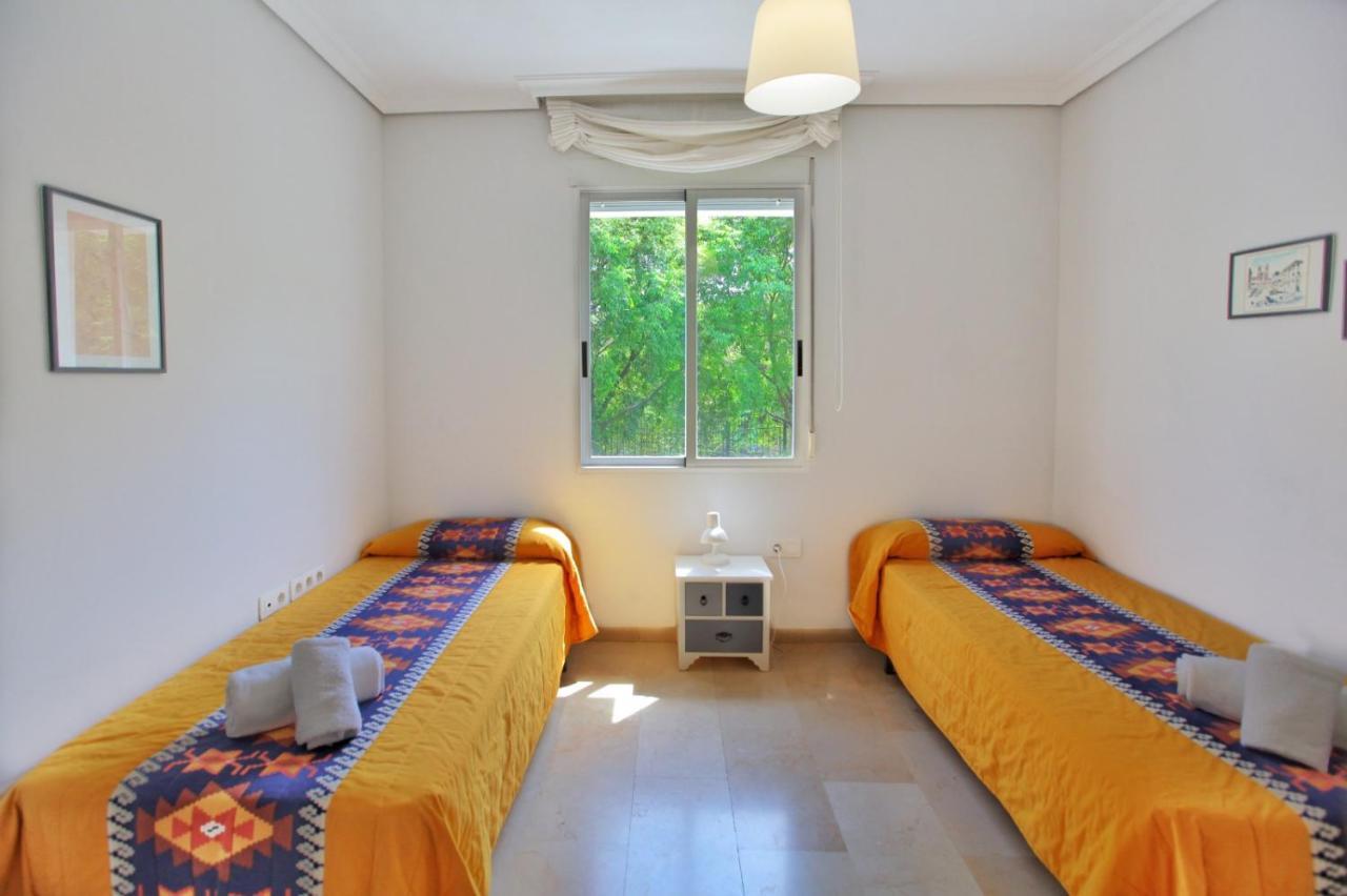 Albeniz Apartment Cordoba Exterior photo